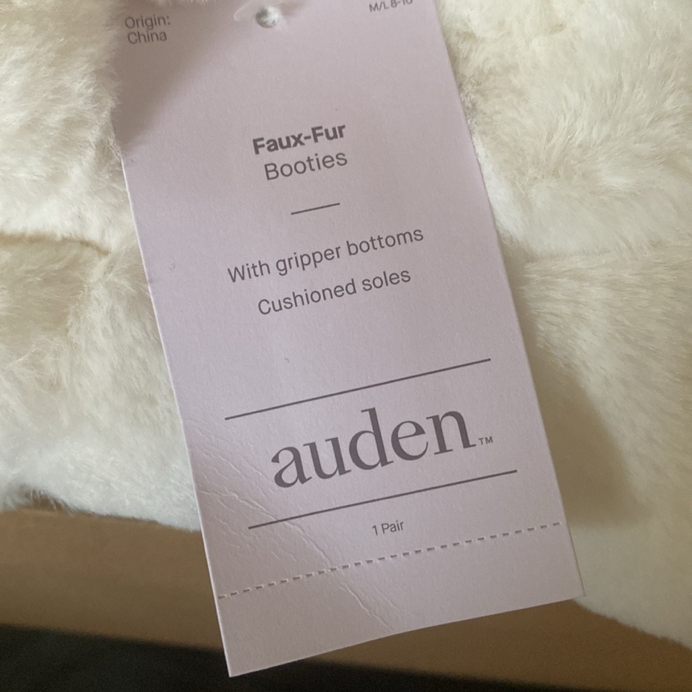 NWT Auden White Cream Plush Slippers - Picture 2 of 6